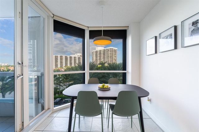 21055 Yacht Club Dr 605, Aventura, FL 33180
