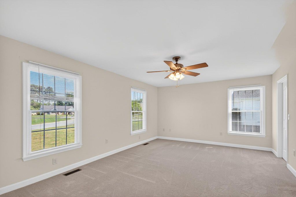 Image 10 of property listing at 313 GUNBYS MILL DR, Salisbury, MD 21804