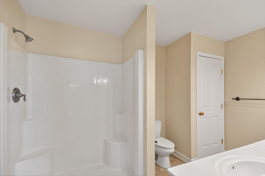 Image 11 of property listing at 313 GUNBYS MILL DR, Salisbury, MD 21804
