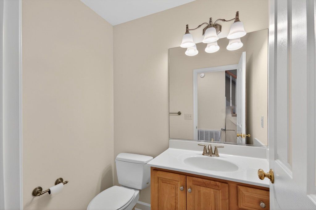 Image 15 of property listing at 313 GUNBYS MILL DR, Salisbury, MD 21804