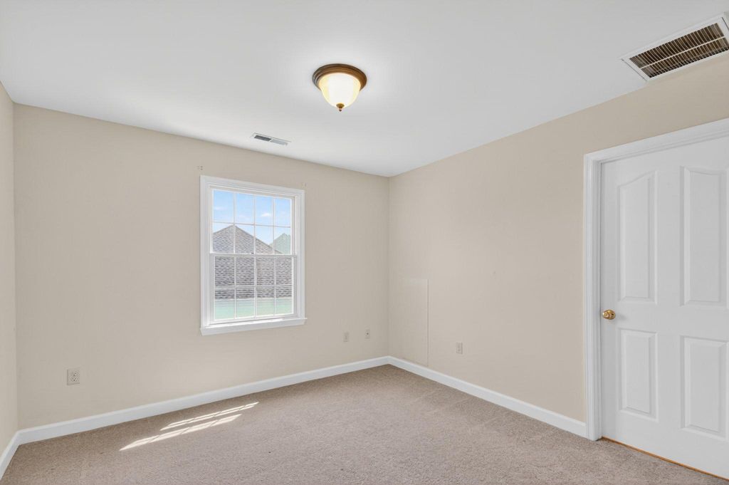 Image 16 of property listing at 313 GUNBYS MILL DR, Salisbury, MD 21804