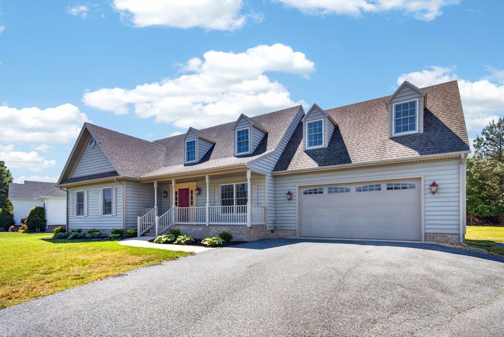 Image 2 of property listing at 313 GUNBYS MILL DR, Salisbury, MD 21804