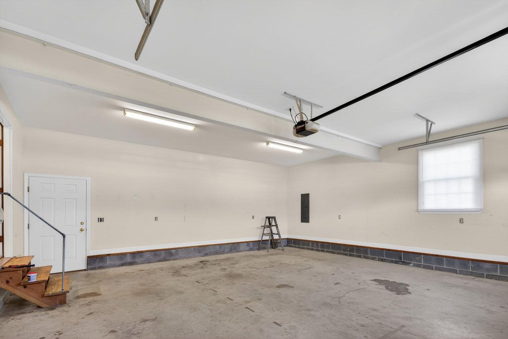 Image 29 of property listing at 313 GUNBYS MILL DR, Salisbury, MD 21804