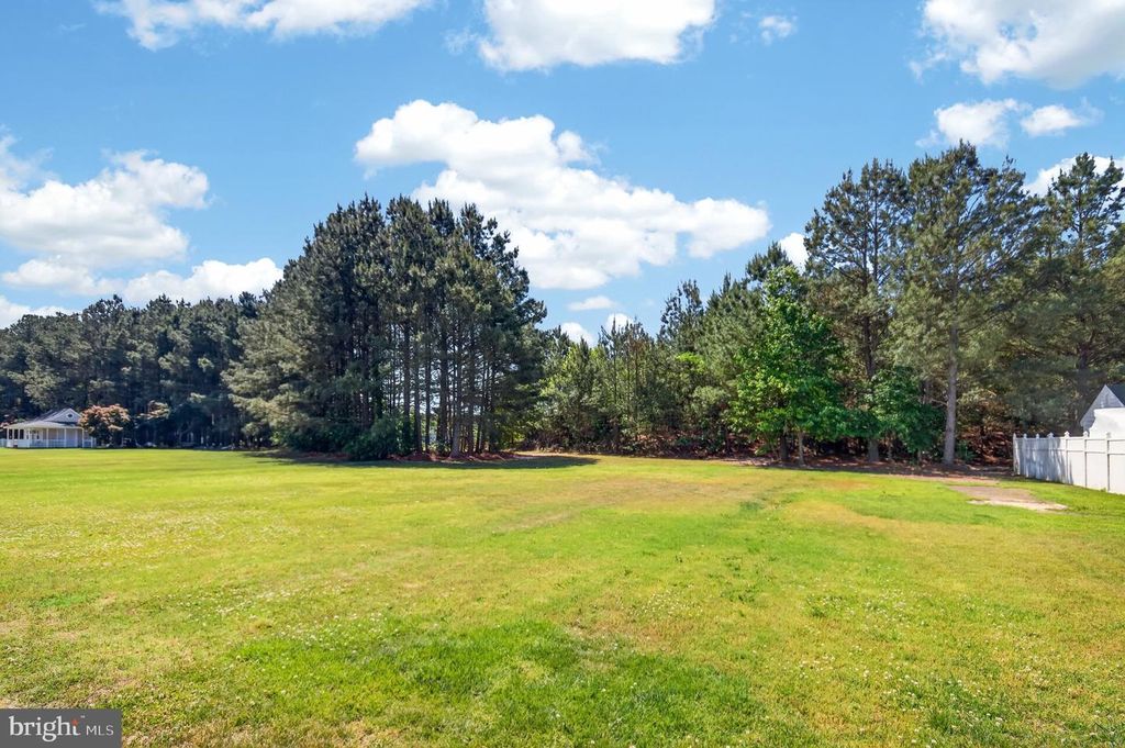 Image 31 of property listing at 313 GUNBYS MILL DR, Salisbury, MD 21804