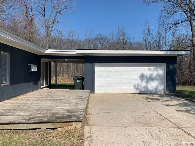 477 Crediton Street, Orion Charter Township, MI 48362
