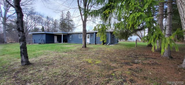 477 Crediton Street, Orion Charter Township, MI 48362