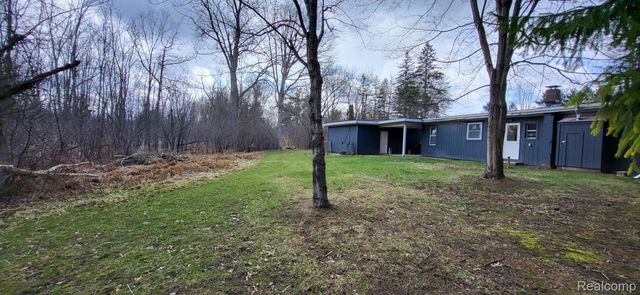 477 Crediton Street, Orion Charter Township, MI 48362
