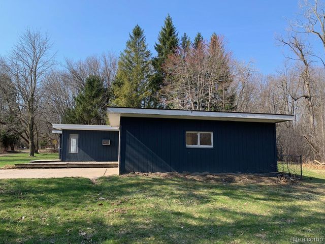 477 Crediton Street, Orion Charter Township, MI 48362