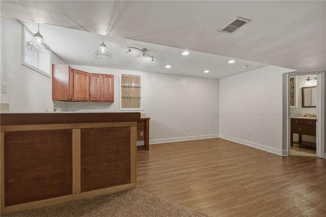 2513 SW 12th Street, Lee's Summit, MO 64081