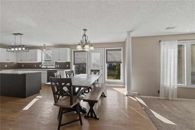 2513 SW 12th Street, Lee's Summit, MO 64081