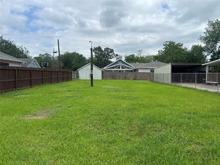1400 Oak Street, Baytown, TX 77520
