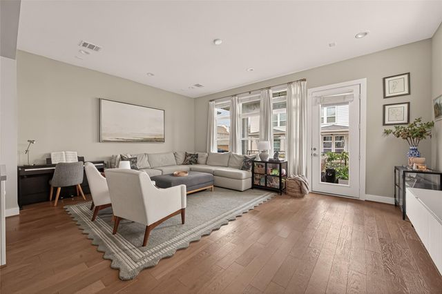 5838 Kiam Street, Houston, TX 77007