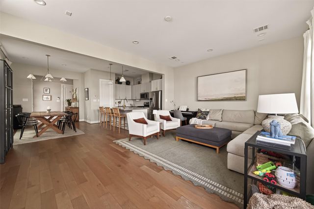 5838 Kiam Street, Houston, TX 77007