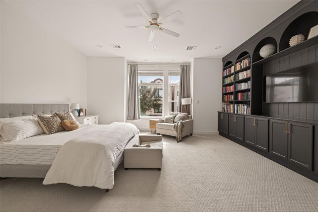 5838 Kiam Street, Houston, TX 77007