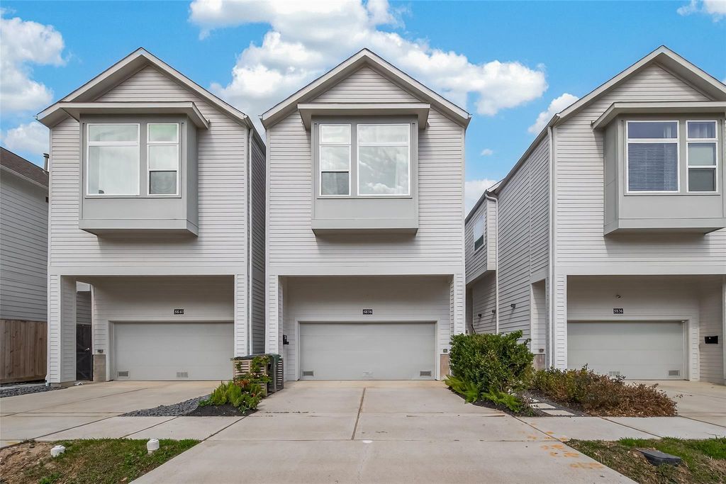 5838 Kiam Street, Houston, TX 77007