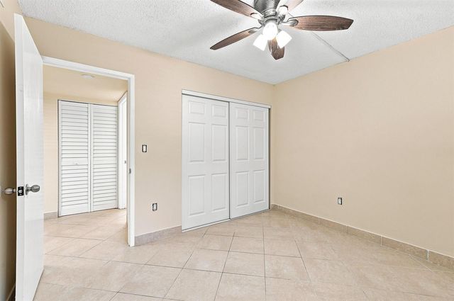 9938 NOB HILL Lane 9938, Sunrise, FL 33351