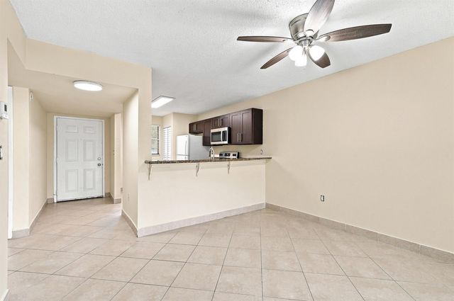 9938 NOB HILL Lane 9938, Sunrise, FL 33351