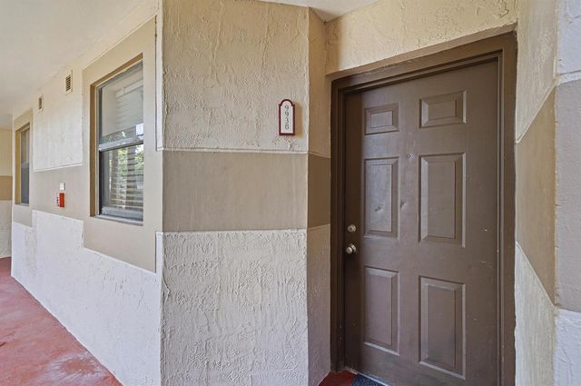 9938 NOB HILL Lane 9938, Sunrise, FL 33351