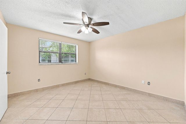 9938 NOB HILL Lane 9938, Sunrise, FL 33351