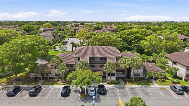 9938 NOB HILL Lane 9938, Sunrise, FL 33351