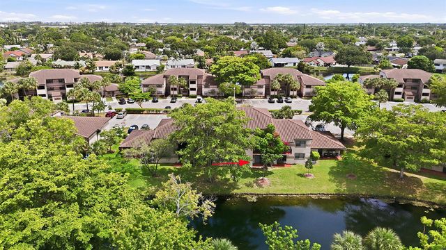 9938 NOB HILL Lane 9938, Sunrise, FL 33351