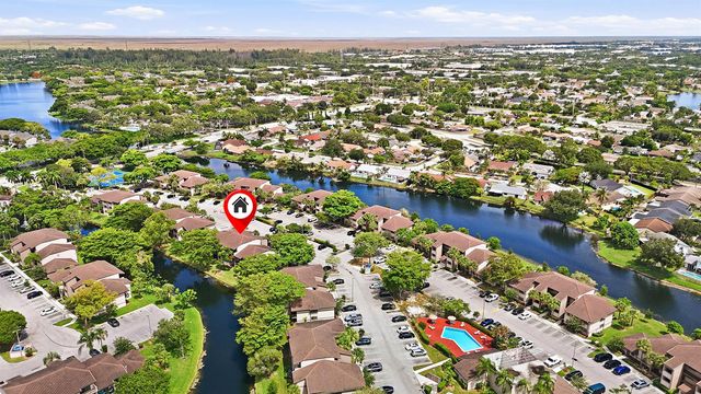 9938 NOB HILL Lane 9938, Sunrise, FL 33351