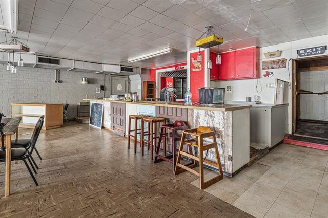 301 N Wheeler Road, Colmesneil, TX 75938