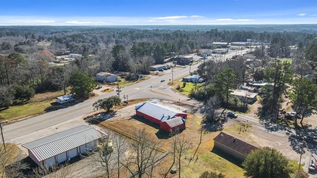 301 N Wheeler Road, Colmesneil, TX 75938