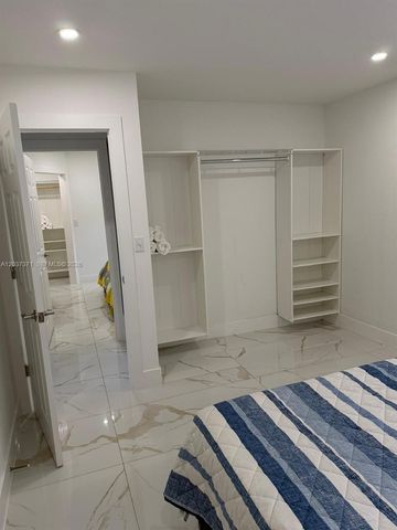 208 NW 7th St 1, Hallandale Beach, FL 33009