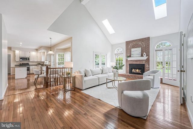 5501 ASHLEIGH RD, Fairfax, VA 22030