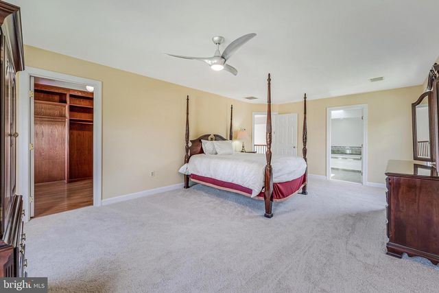 5501 ASHLEIGH RD, Fairfax, VA 22030