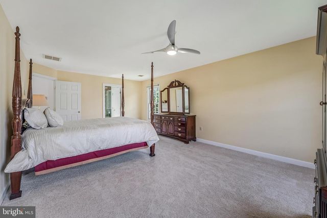 5501 ASHLEIGH RD, Fairfax, VA 22030