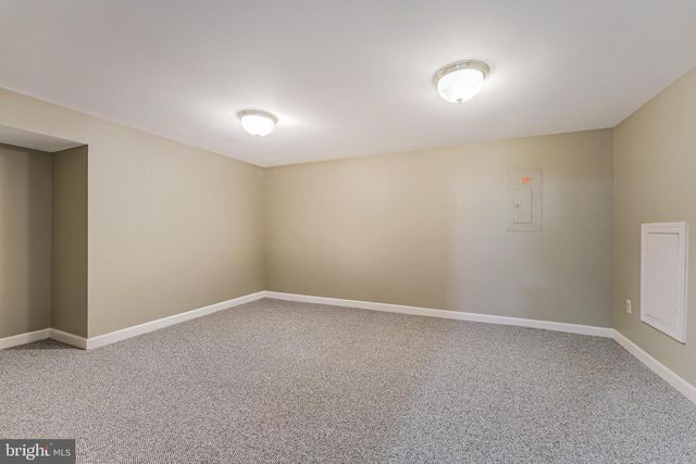 5501 ASHLEIGH RD, Fairfax, VA 22030