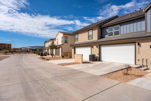 5543 S Carnelian Parkway, St. George, UT 84790