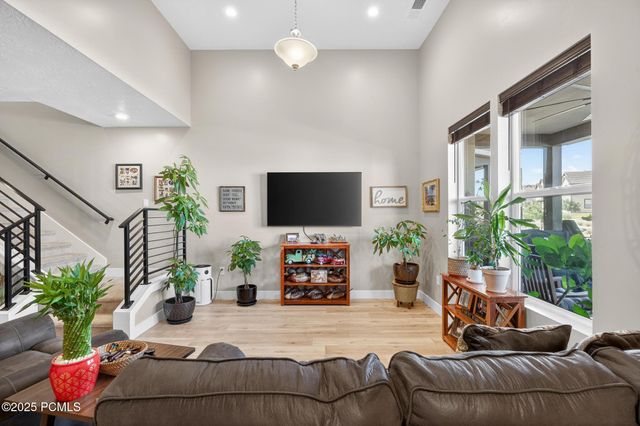 5543 S Carnelian Parkway, St. George, UT 84790