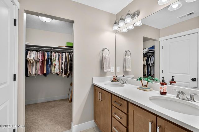 5543 S Carnelian Parkway, St. George, UT 84790