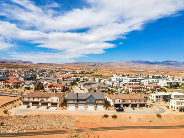 5543 S Carnelian Parkway, St. George, UT 84790