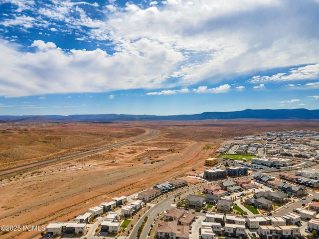 5543 S Carnelian Parkway, St. George, UT 84790