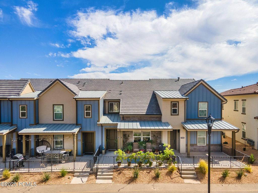 5543 S Carnelian Parkway, St. George, UT 84790