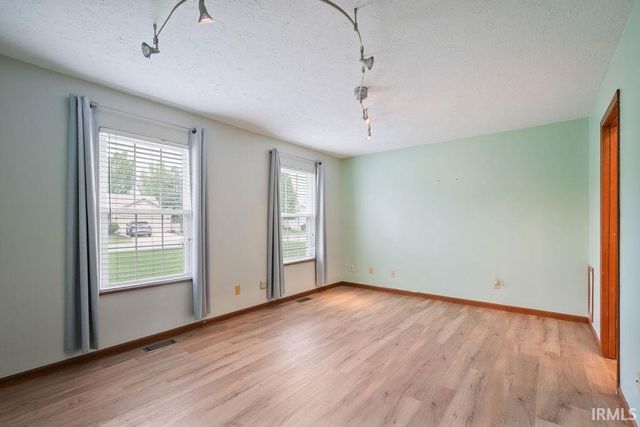 2105 WELLESLEY Lane, Kokomo, IN 46902