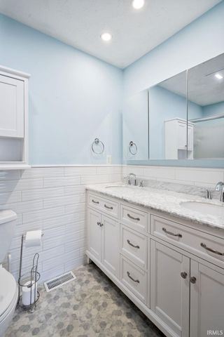 2105 WELLESLEY Lane, Kokomo, IN 46902