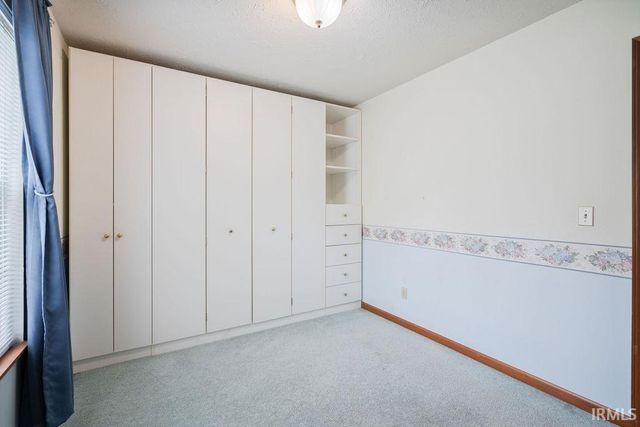2105 WELLESLEY Lane, Kokomo, IN 46902