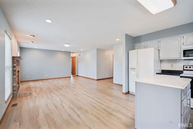 2105 WELLESLEY Lane, Kokomo, IN 46902