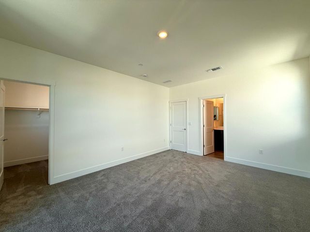 10169 Burke St, Roseville, CA 95747