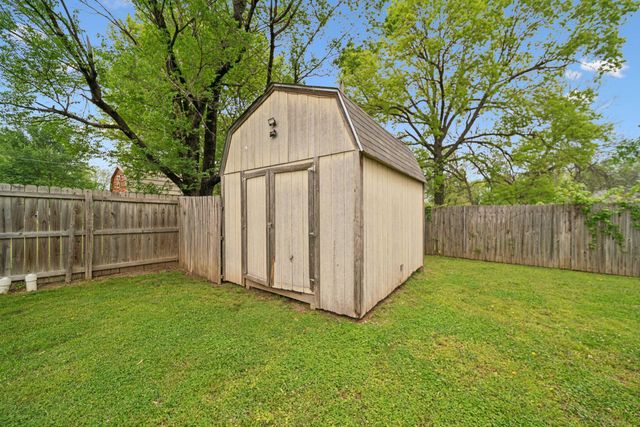 608 W Sequoyah Avenue, Vinita, OK 74301