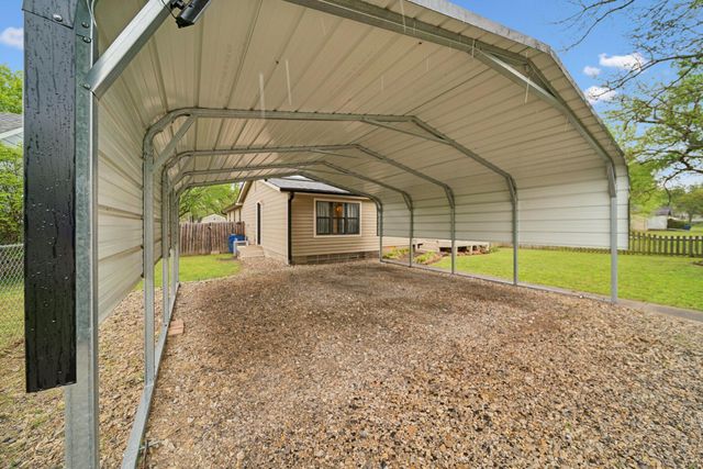 608 W Sequoyah Avenue, Vinita, OK 74301