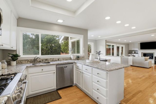 7111 Wooded Lake Drive, San Jose, CA 95120