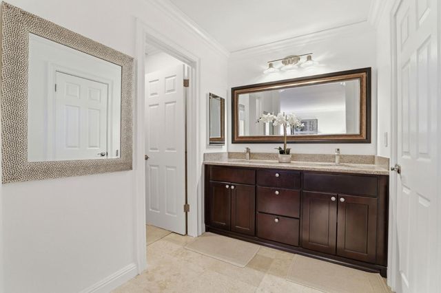 7111 Wooded Lake Drive, San Jose, CA 95120