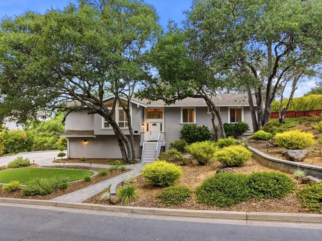 7111 Wooded Lake Drive, San Jose, CA 95120