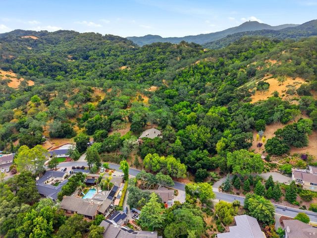 7111 Wooded Lake Drive, San Jose, CA 95120